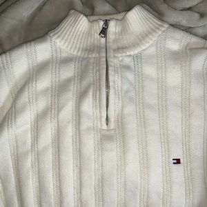 TOMMY HILFIGER KNITTED SWEATER